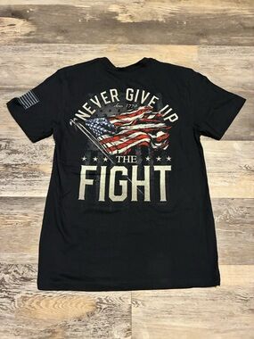 NWOT Black Buck Wear Patriotic Graphic Tee Shirt